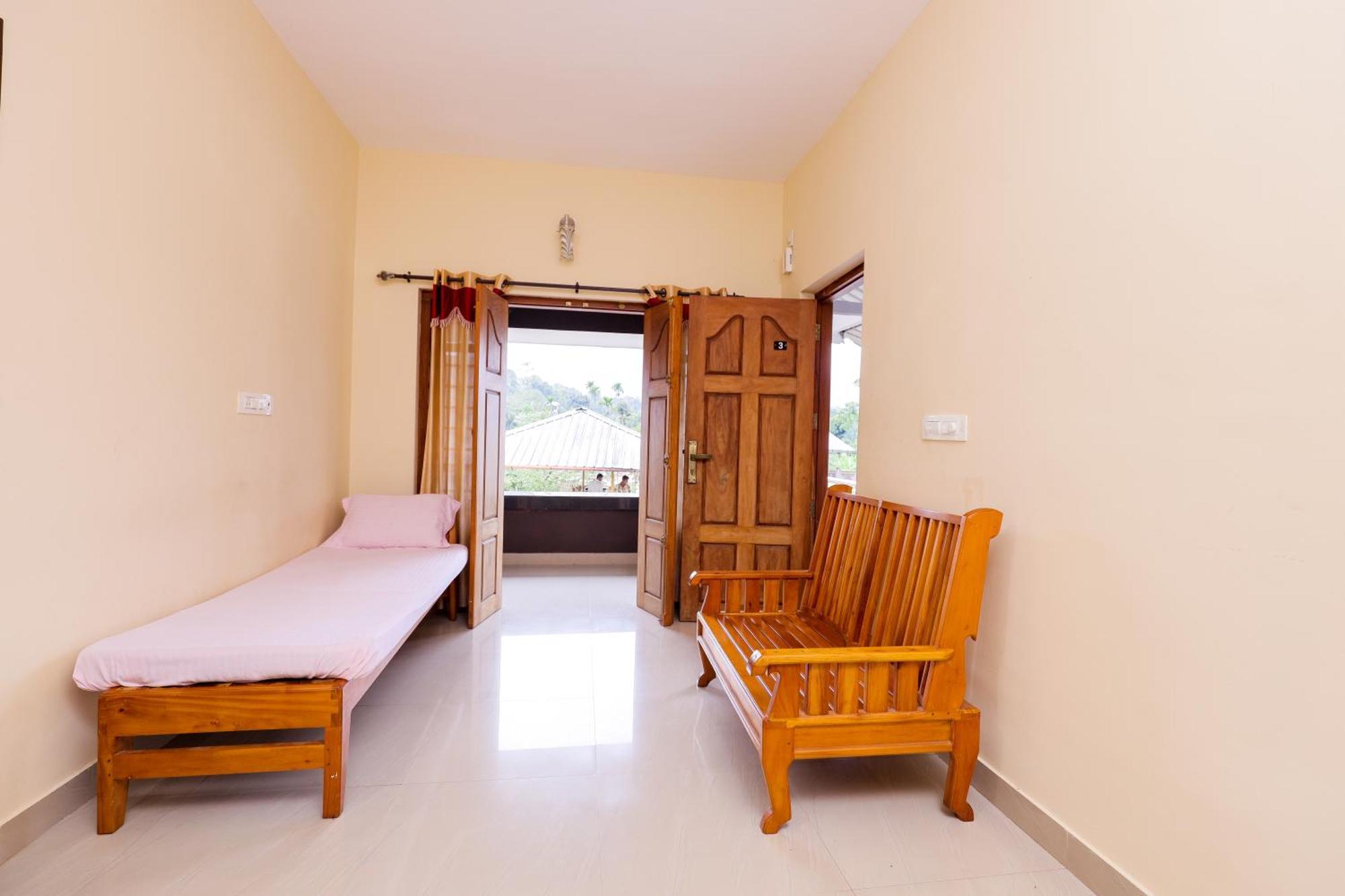 Sky Blue Homestay With Pool Vythiri Εξωτερικό φωτογραφία